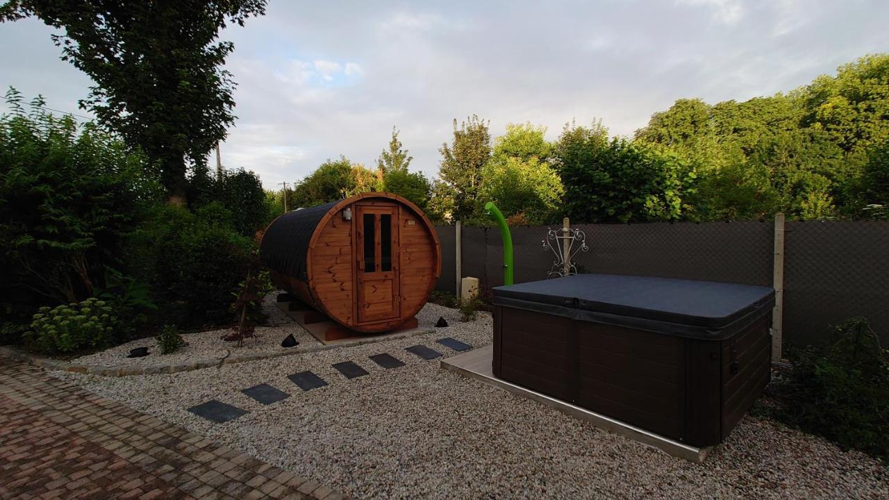 Le Manoir De Louviers Apartment ภายนอก รูปภาพ