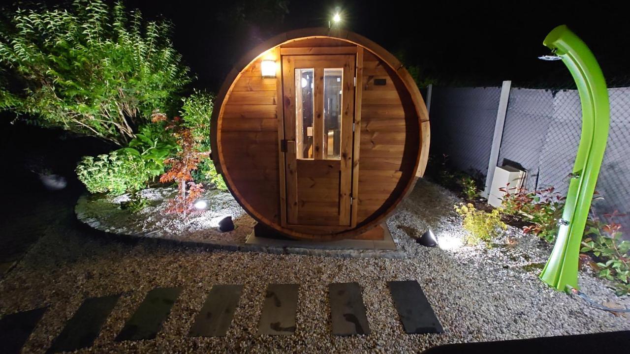Le Manoir De Louviers Apartment ภายนอก รูปภาพ
